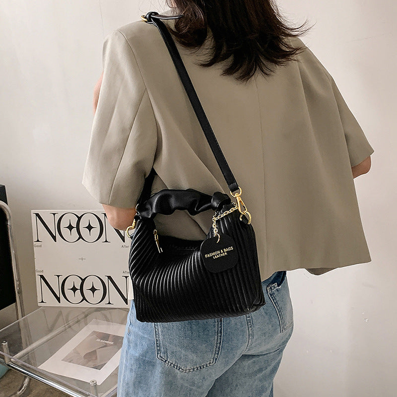 Dames Crossbody Tas, PU Leder, Geplooide Wolkenvorm, Kleine Tote Bag, Casual, Eenvoudig, Elegant, Temperament Messenger Tas 