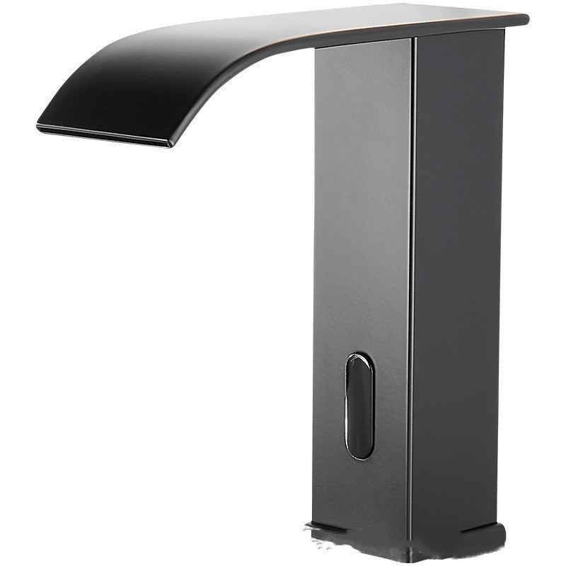 Slimme sensorkraan voor thuis,  eenvoudig en stijlvol.